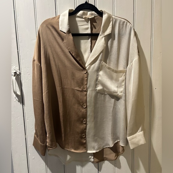 Promesa Asymmetrical Cream and Brown Button Down Blouse - Picture 7 of 11